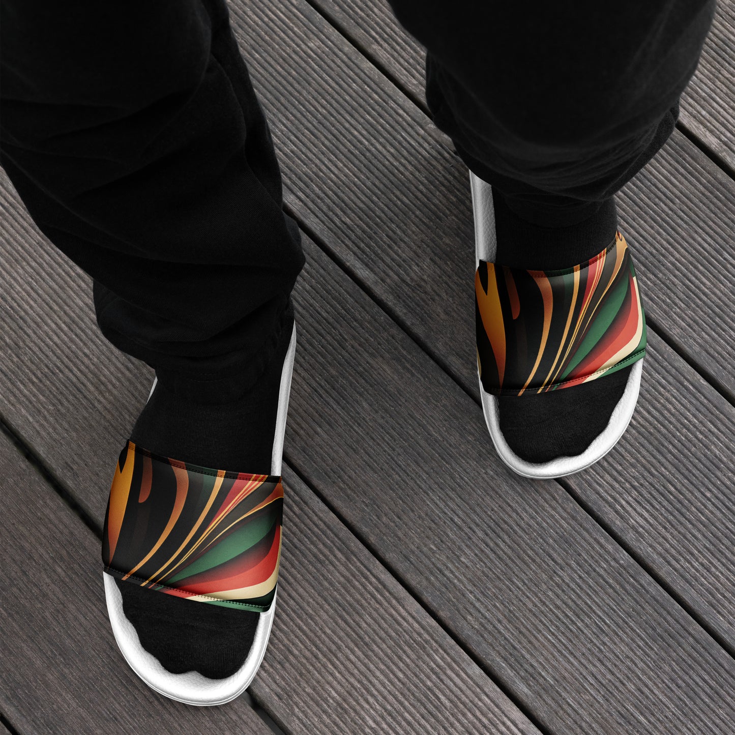 Ethnic design print: Men’s slides