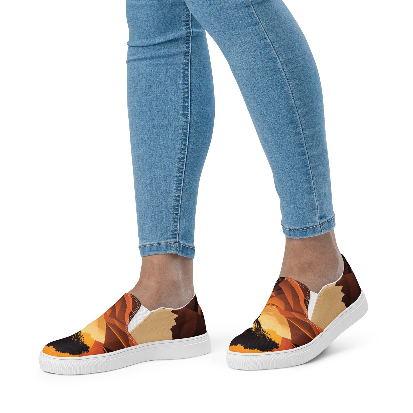 Ethnic design print: Women’s slip-on canvas shoes